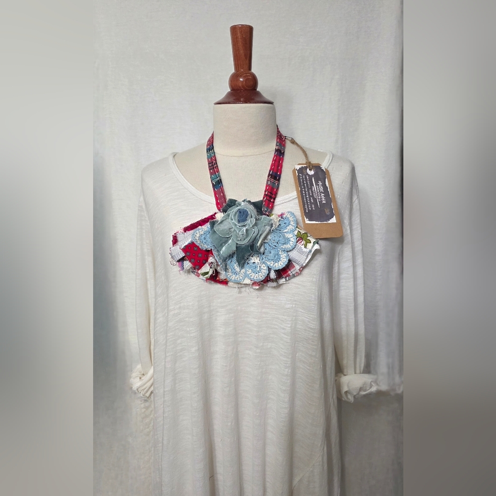JABOT MOSSIE ANNA ARTISAN DESIGN OOAK NWT Vintage Textiles - Picture 7 of 14